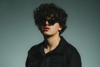 Gabito Ballesteros en El Salvador