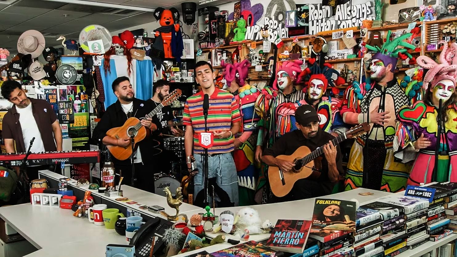 Milo J en el Tiny Desk de NPR